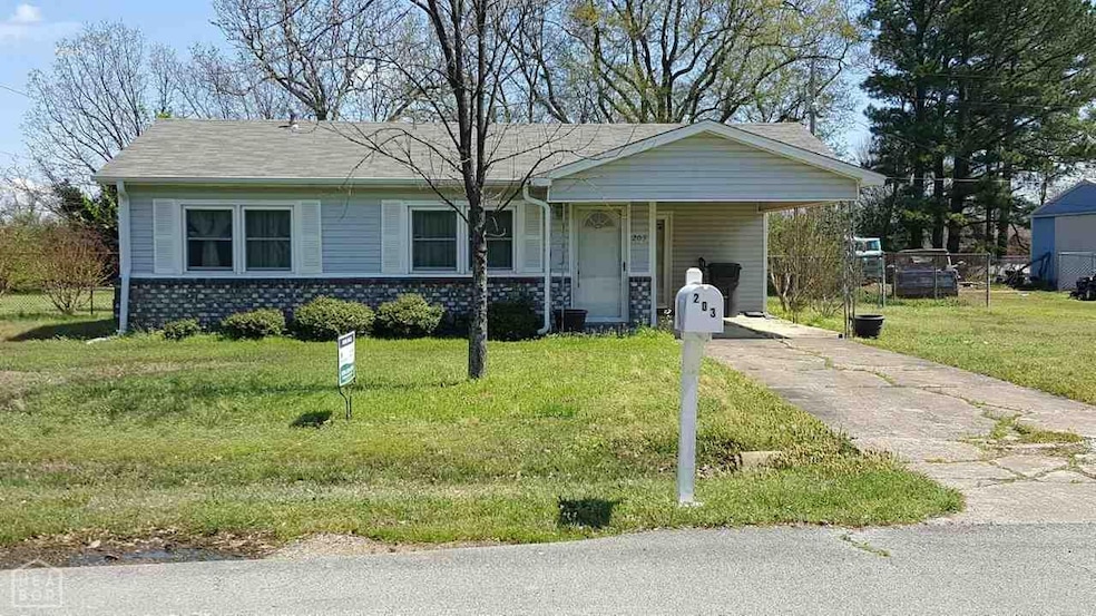 203 Maurita St, Jonesboro, AR 72401 - photo 1