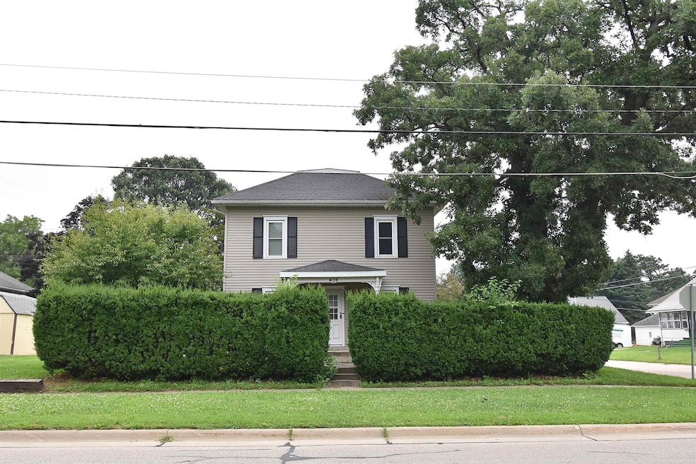 406 6th Ave SW, Independence, IA 50644 - photo 1