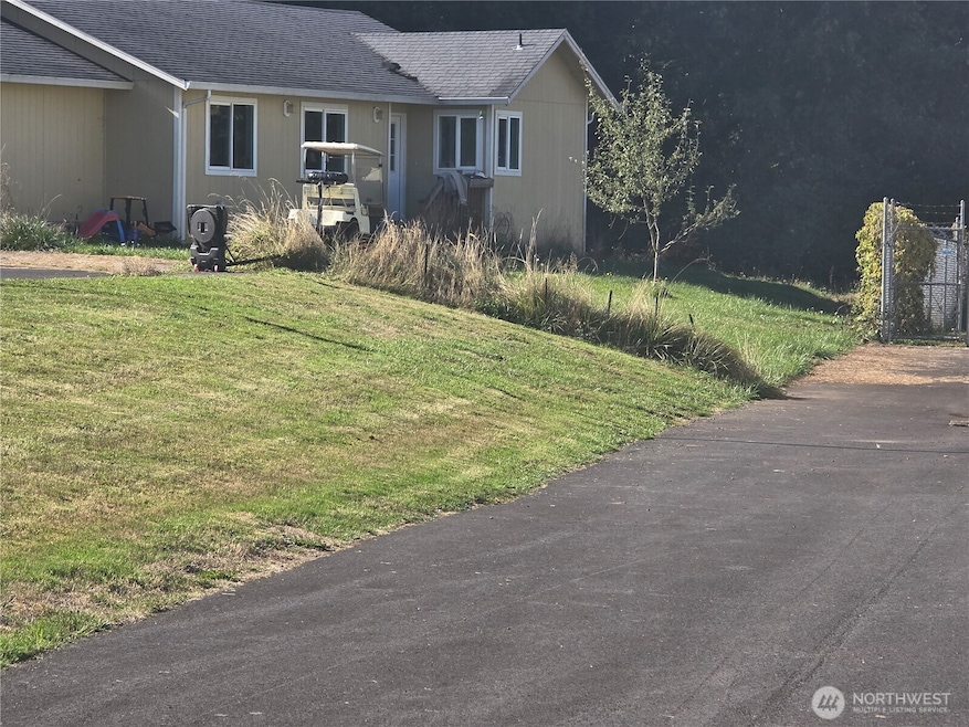 70 Glen Ln, Cathlamet, WA 98612 - photo 1