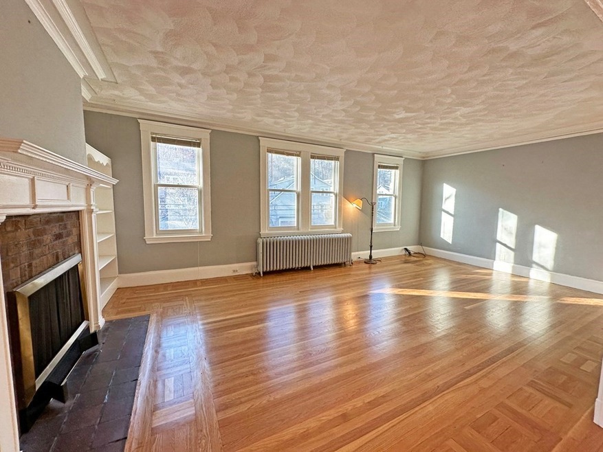 432 Lowell Ave unit 1, Newton, MA 02460 - photo 1