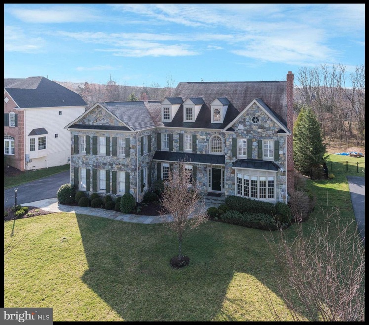 42593 Cochrans Lock Dr, Ashburn, VA 20148 - photo 1