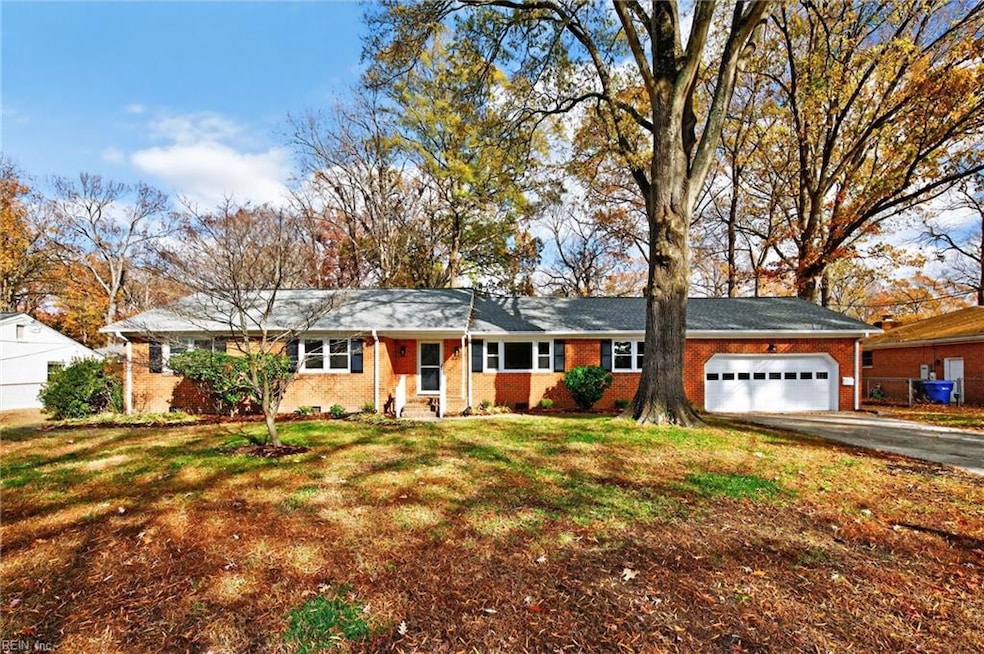 4620 Hagen Dr, Virginia Beach, VA 23462 - photo 1