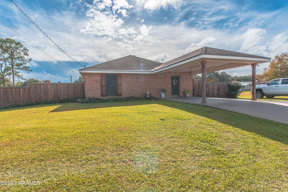 1205 Versailles Crescent, New Iberia, LA 70560 - photo 1