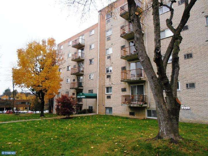 3421 W Chester Pike unit B35, Newtown Square, PA 19073 - photo 1