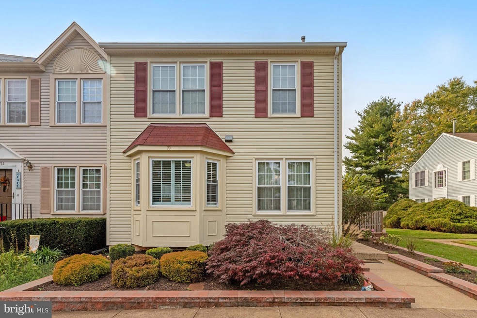 701 Arbor Ct, Warrenton, VA 20186 - photo 1