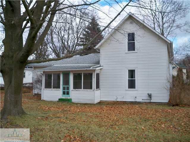 316 Pleasant St, Grand Ledge, MI 48837 - photo 1