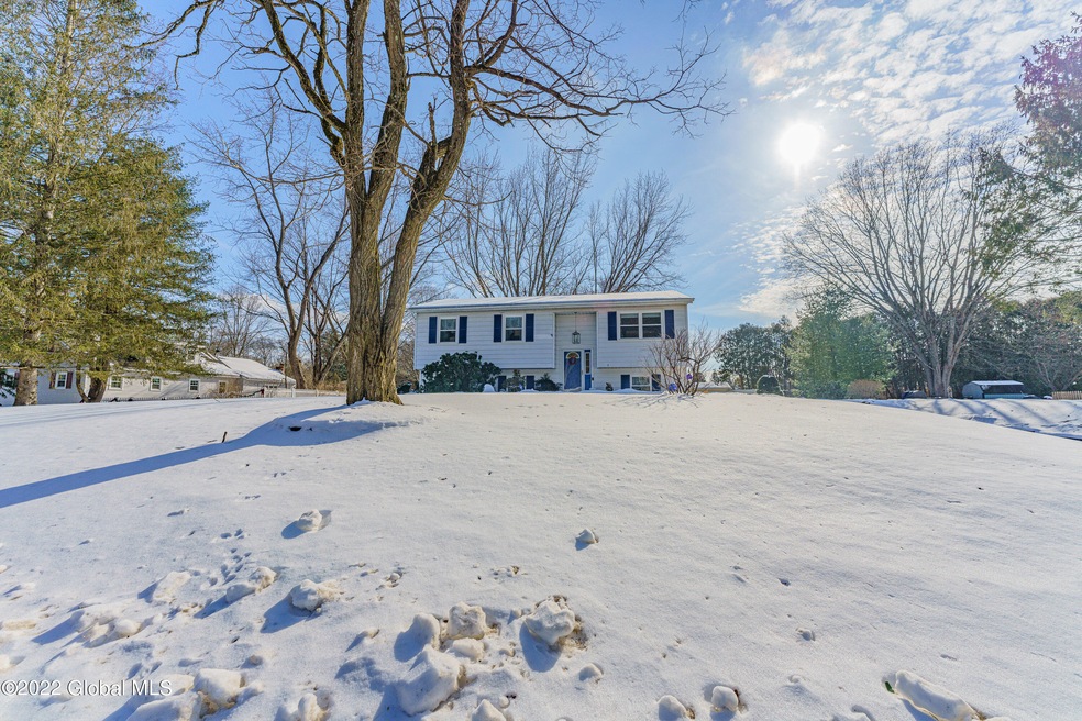 5 Ichabod Ln unit 1, Ballston Spa, NY 12020 - photo 1