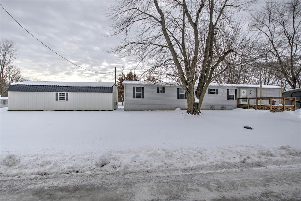 308 W N 2nd St, Strasburg, IL 62465 - photo 1