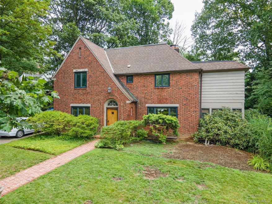 For Sale $2,190,000 • Co-Listing Agent