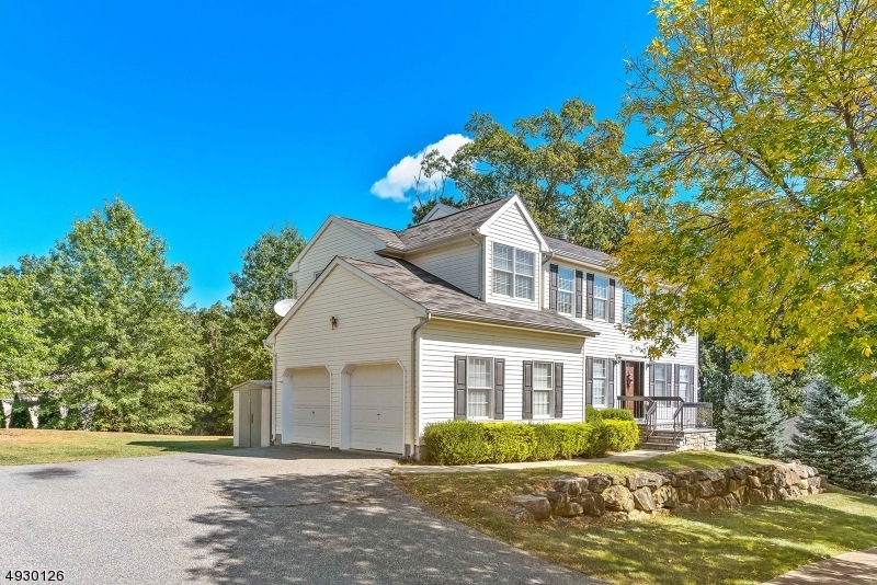 9 Long Ridge Ct, Ledgewood, NJ 07852 - photo 1