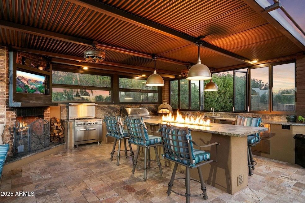Outdoor Kitchen