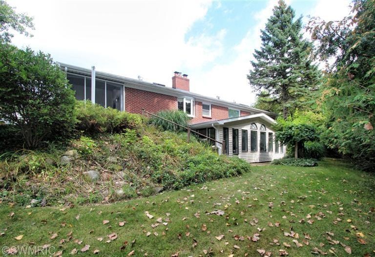 1813 Orchard Ln NE, Grand Rapids, MI 49505 - photo 1