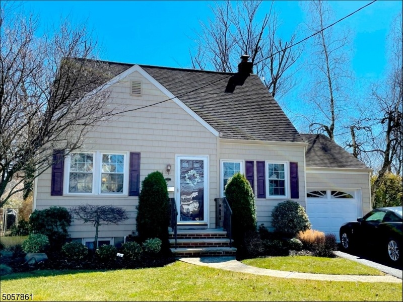 27 Leo Terrace, Bloomfield, NJ 07003 - photo 1