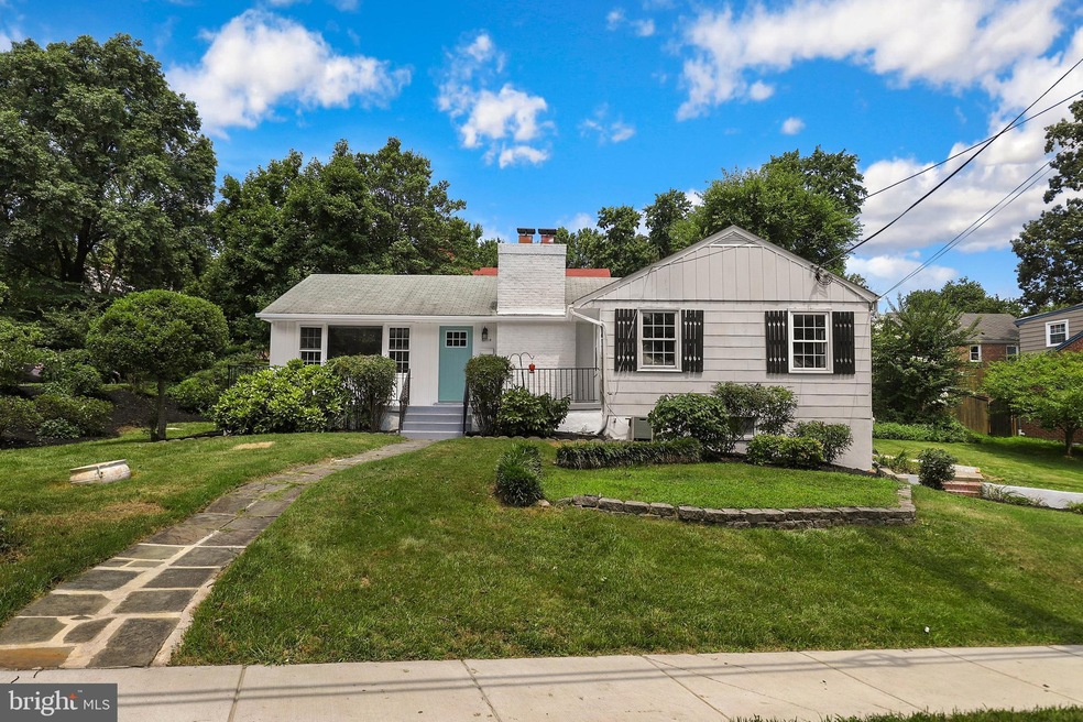 6114 Arbor St, Cheverly, MD 20785 - photo 1