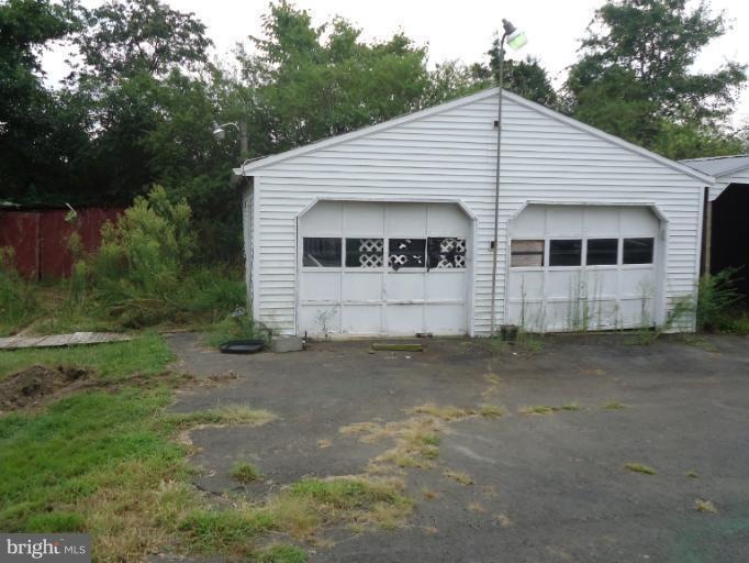 11530 Marsh Rd, Bealeton, VA 22712 - photo 1