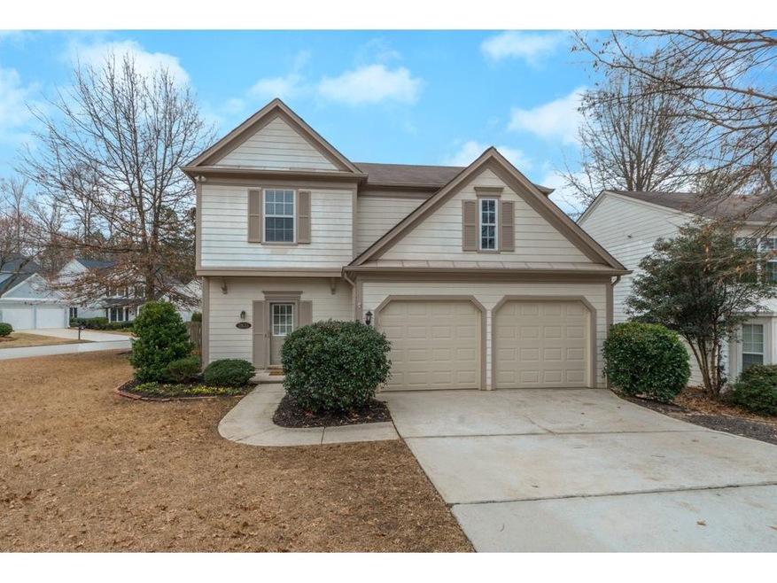 Beautifully Maintained Home in Sought after Wellin