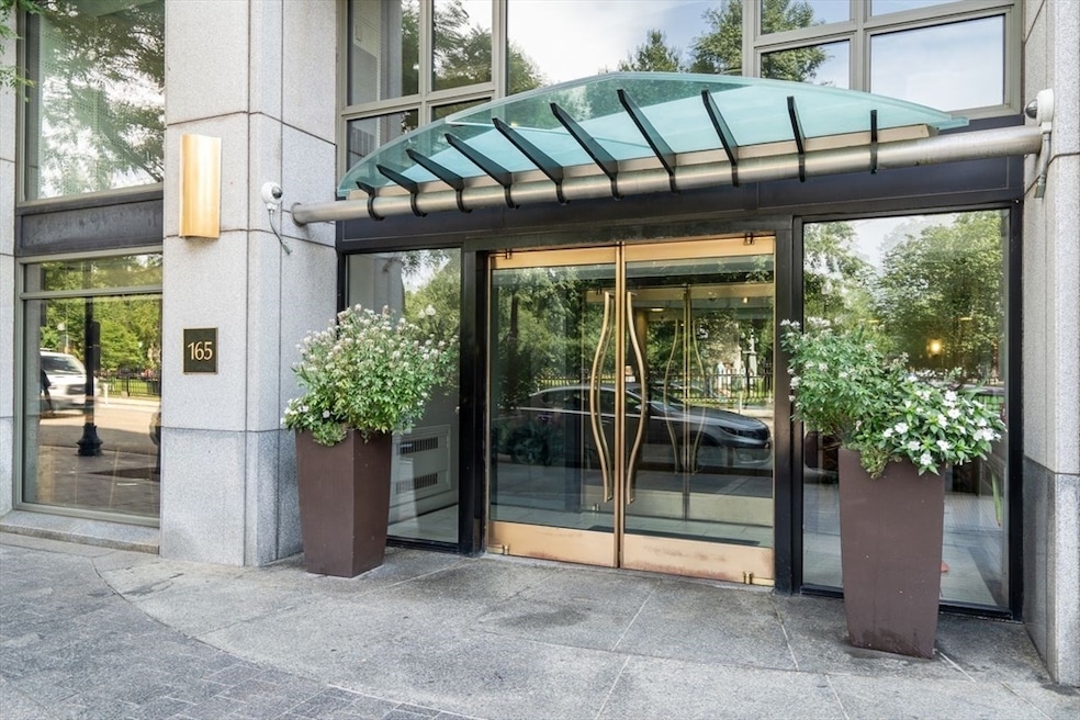 Sold $1,300,000 • Co-Listing Agent