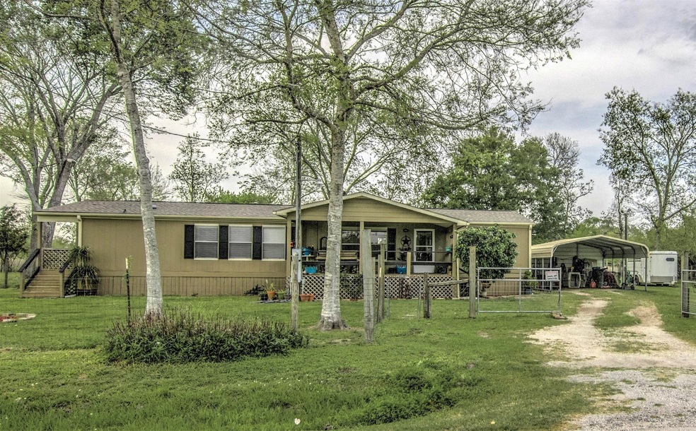 18330 Elton Rd, Alvin, TX 77511 - photo 1