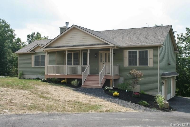 60 Wayne Dr, Middletown, NY 10940 - photo 1