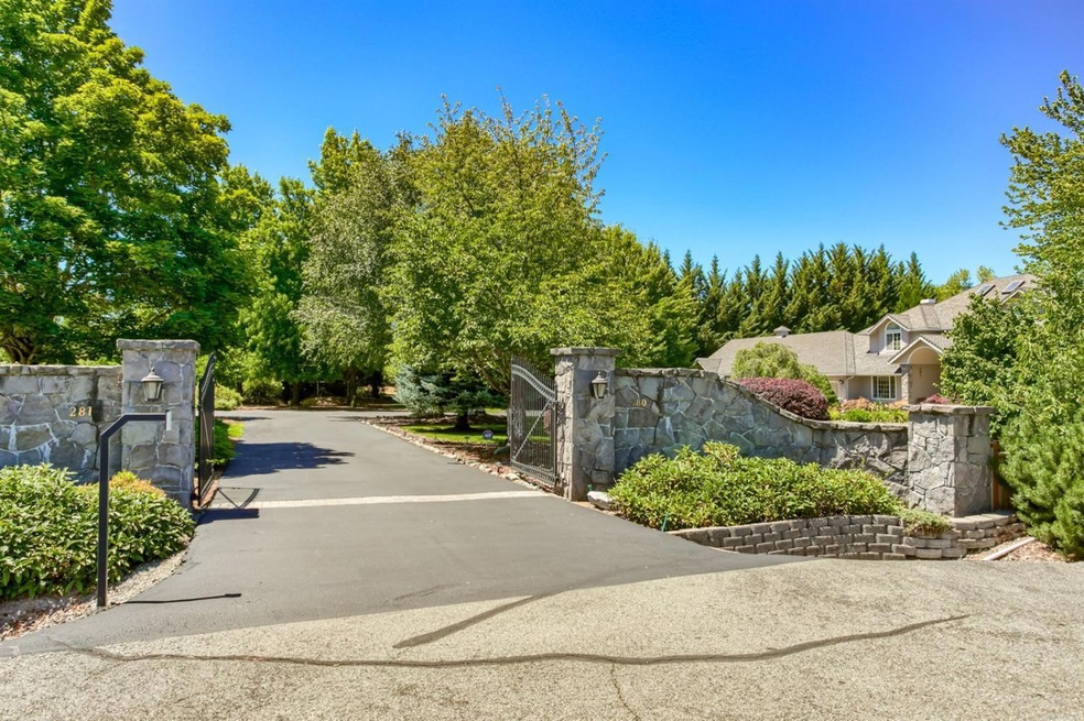 280 Kingsgate Way, Grants Pass, OR 97527 - photo 1