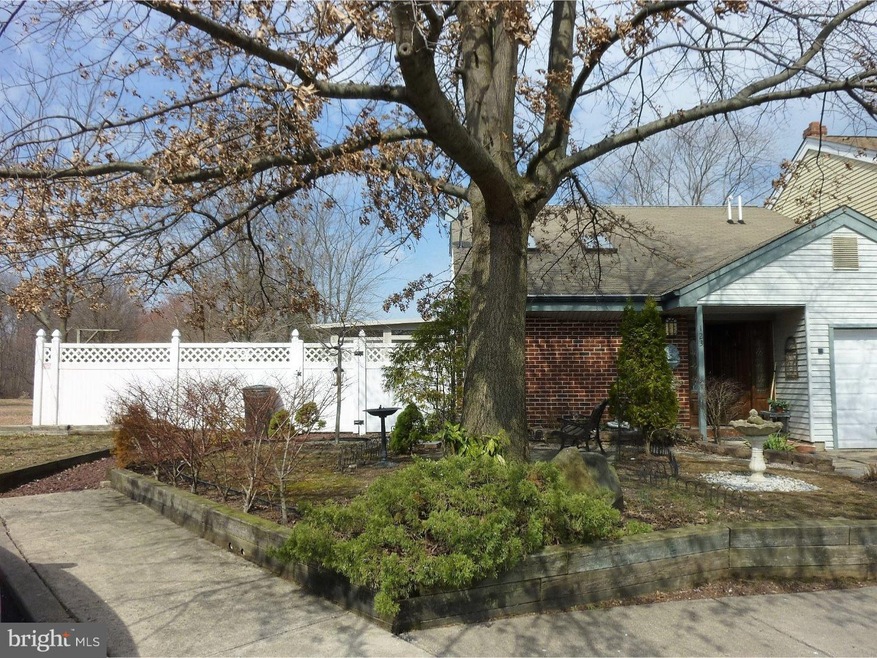 123 Malvern Ct, Mount Laurel, NJ 08054 - photo 1