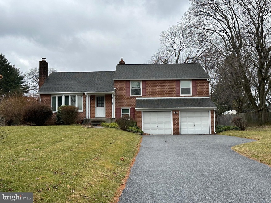 8 Pine Tree Dr, Broomall, PA 19008 - photo 1