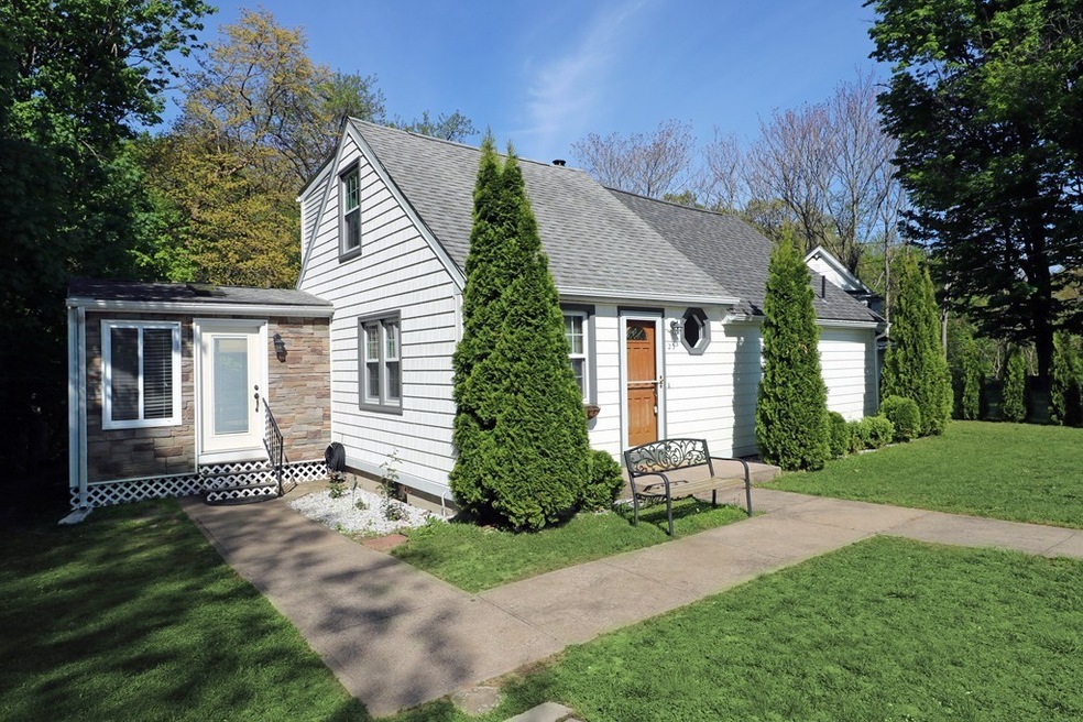 23 Agnoli Place, Feeding Hills, MA 01030 - photo 1