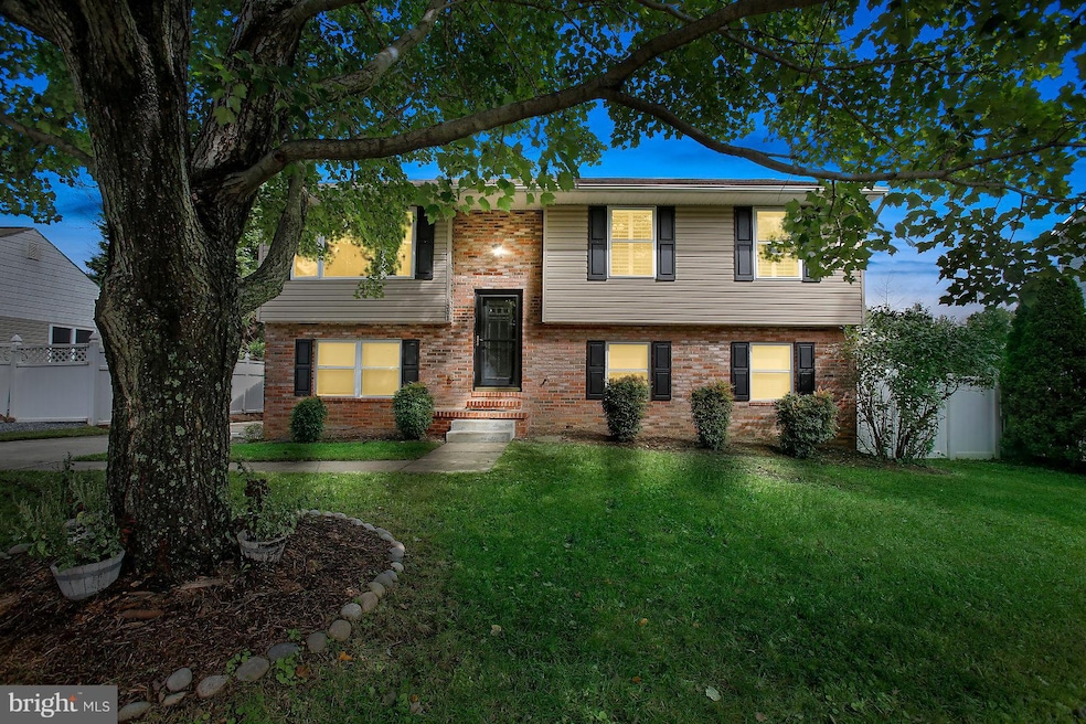 1003 Hyde Park Dr, Annapolis, MD 21403 - photo 1