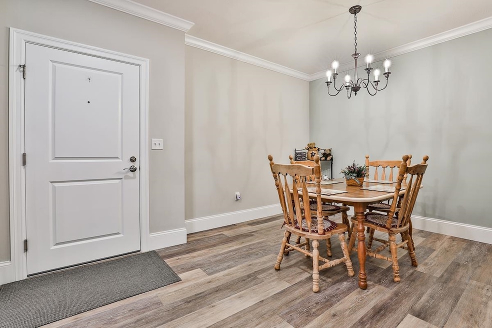 2 Henry David Dr unit 203, Nashua, NH 03062 - photo 1