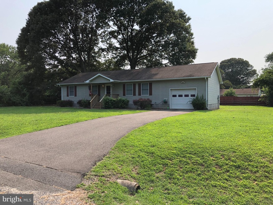 59 Meadow View Ln, Colonial Beach, VA 22443 - photo 1