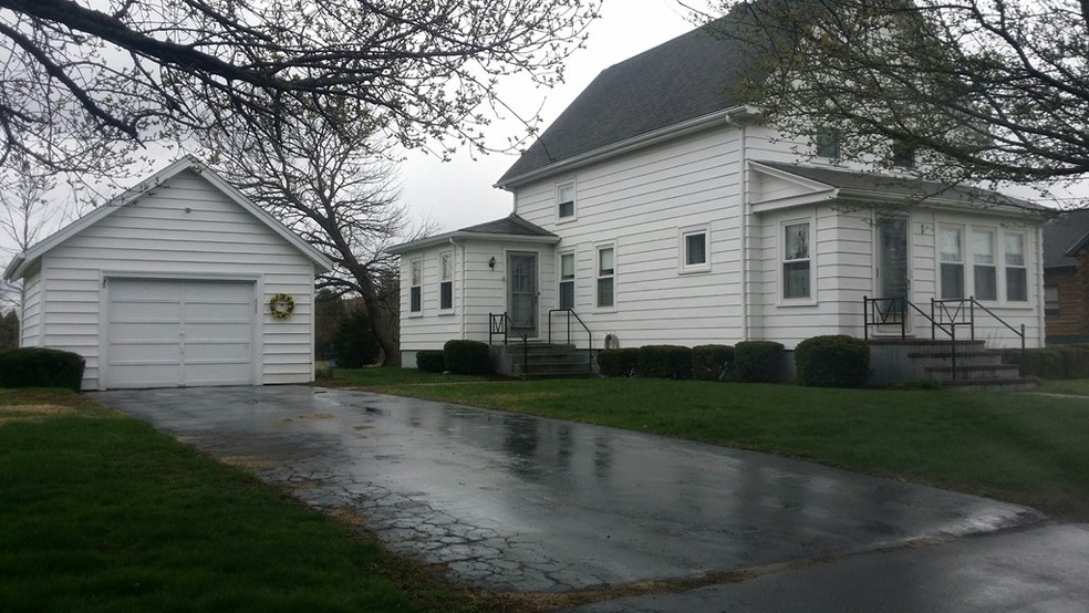 5 Bay Rd, Milford, MA 01757 - photo 1