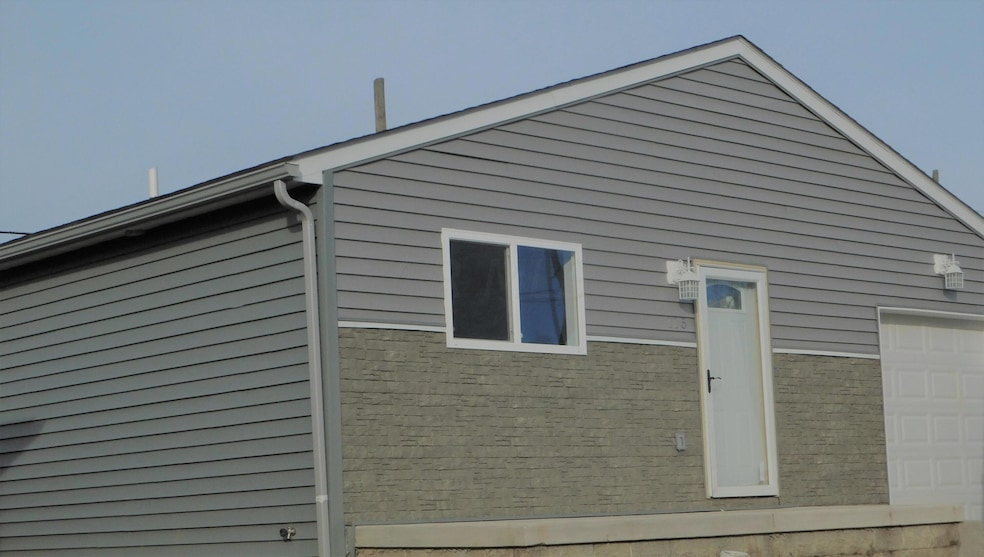 115 S Weyant Ave, Columbus, OH 43213 - photo 1