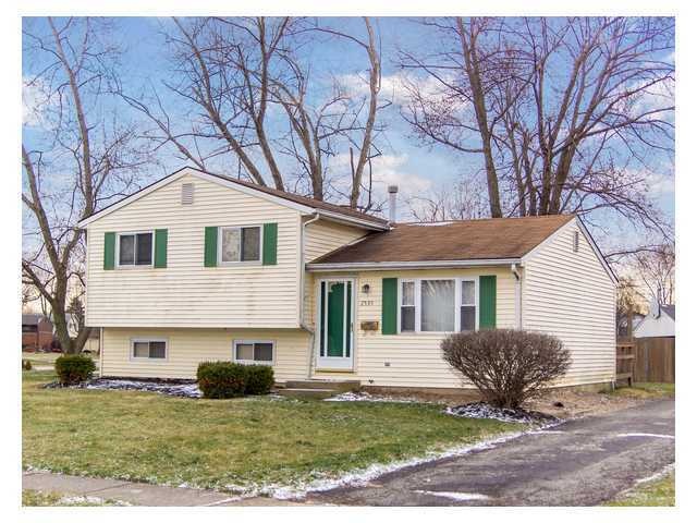 2535 Brownfield Rd, Columbus, OH 43232 - photo 1