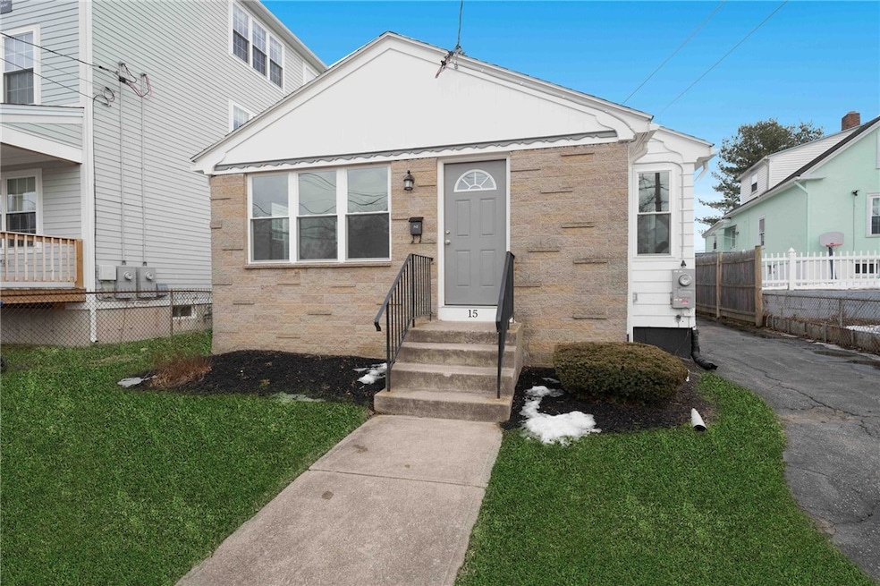 15 Hazael St, Providence, RI 02908 - photo 1