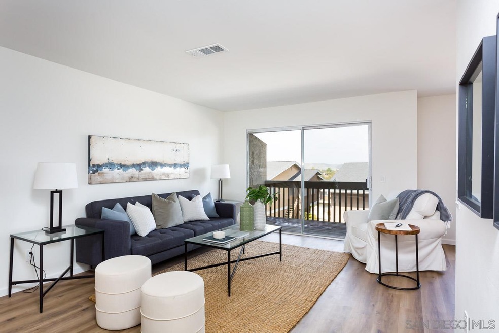 4212 Vista Del Rio Way unit 5, Oceanside, CA 92057 - photo 1