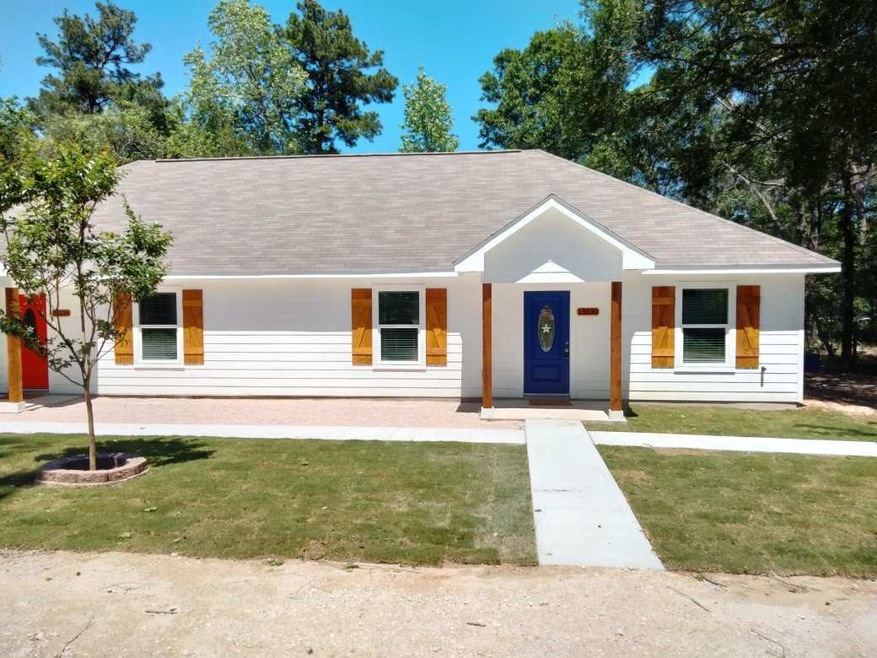 15530 Towerwood Dr unit A, Conroe, TX 77306 - photo 1