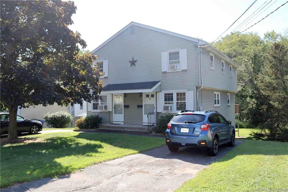 This well maintained duplex is in a lovely residen