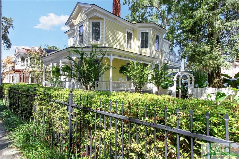 222 W 36th St, Savannah, GA 31401 - photo 1