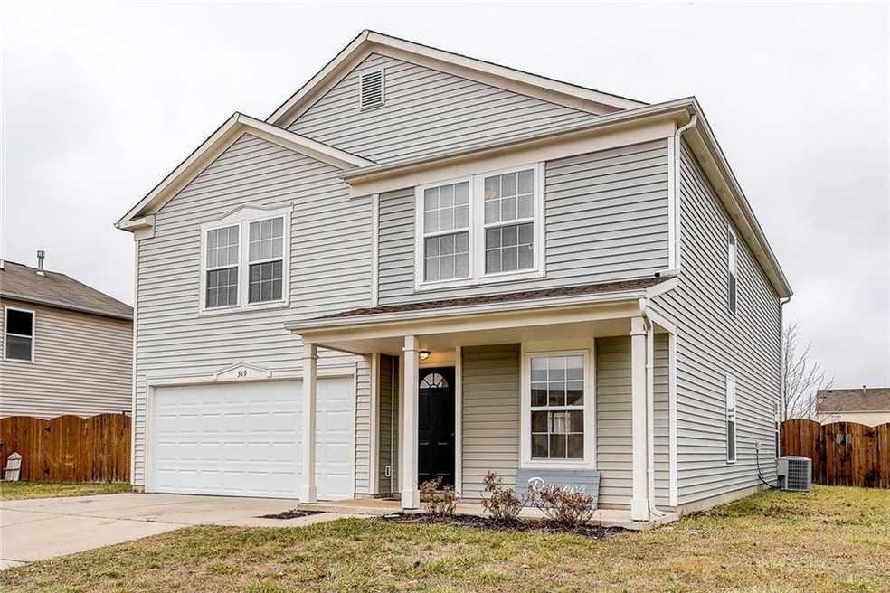 319 Long Bow St, Sheridan, IN 46069 - photo 1