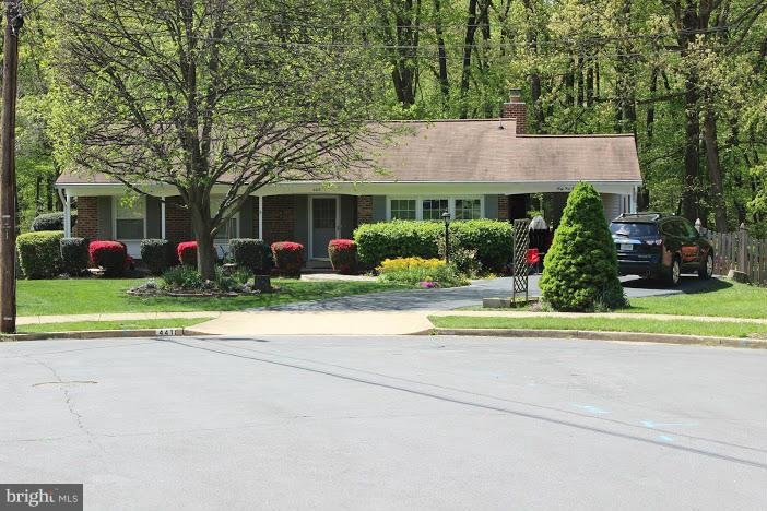 4418 Westfield Dr, Fairfax, VA 22032 - photo 1