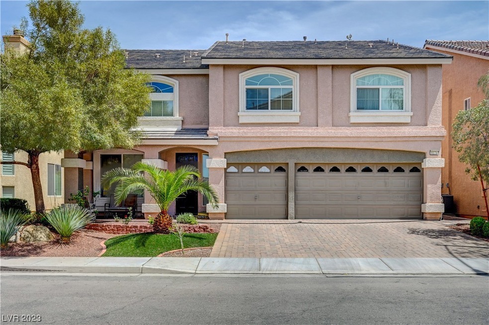 5 Bed, 4 Bath home in Coronado Ranch