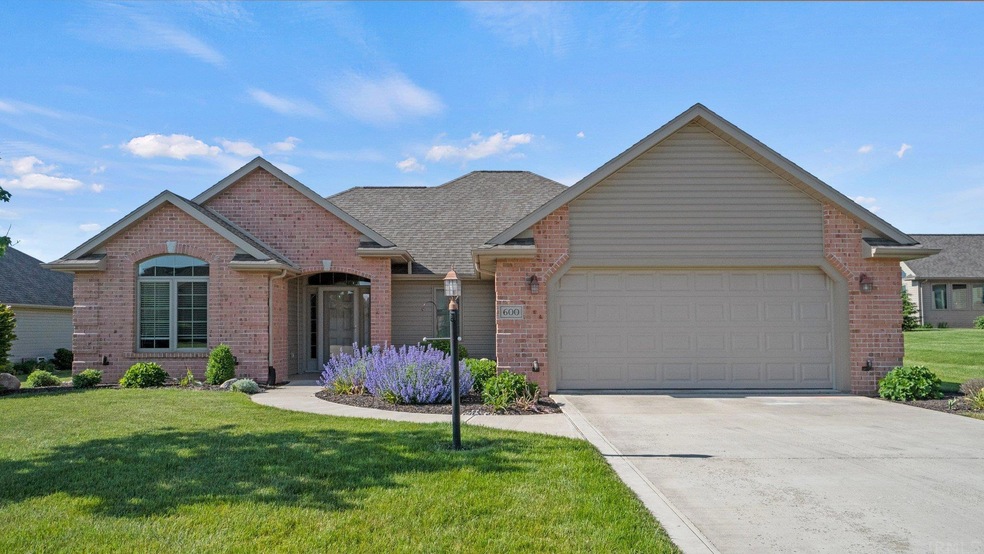 600 Cricketeer Ct, Bluffton, IN 46714 - photo 1