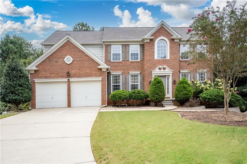 Absolutely beautiful home on a private cul-de-sac!