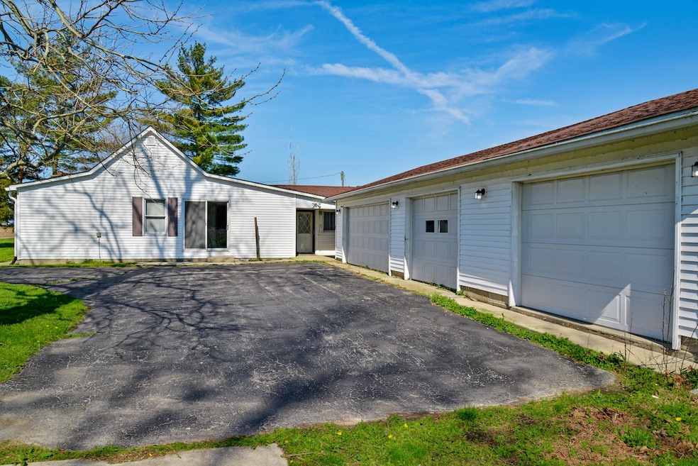 9280 E Bowers Rd, Darlington, IN 47940 - photo 1