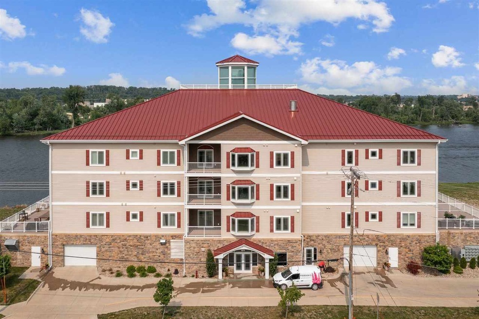 1871 Ellis Blvd NW unit 309, Cedar Rapids, IA 52405 - photo 1