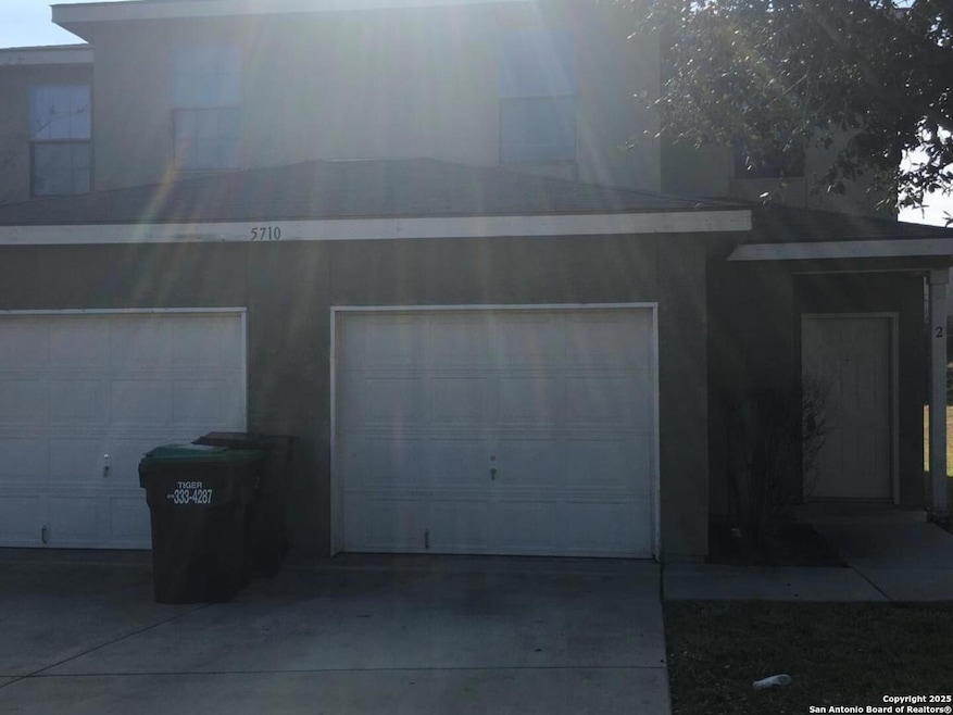5710 Golf Heights unit 2, San Antonio, TX 78244 - photo 1