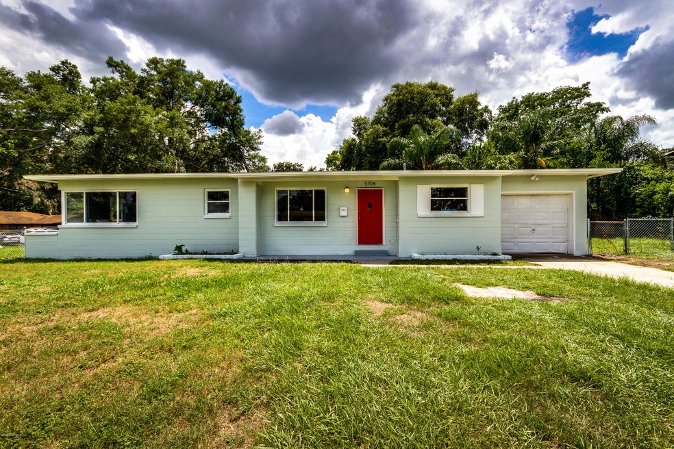 5704 Cedar Forest Dr N, Jacksonville, FL 32210 - photo 1