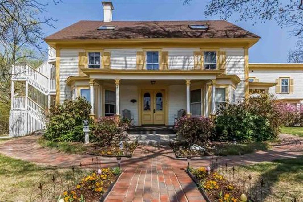 1007 School St, Dunbarton, NH 03046 - photo 1