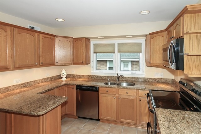 1161 S 2nd Ave, Des Plaines, IL 60016 - photo 1