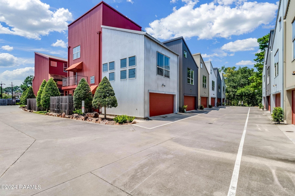 1-web-or-mls-1201 S College Rd-6-15